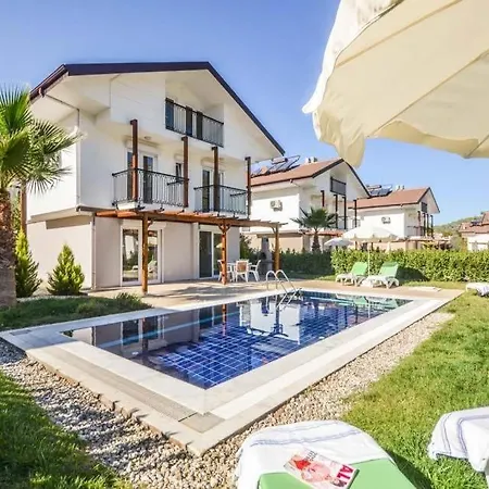 Ahatli Sleeps 6 Pool Air Con Ovacık