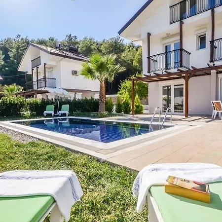 Ahatli Sleeps 6 Pool Air Con 빌라 *