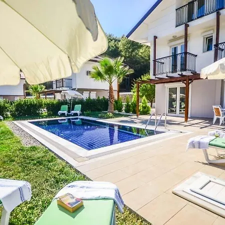 Ahatli Sleeps 6 Pool Air Con * Ovacık